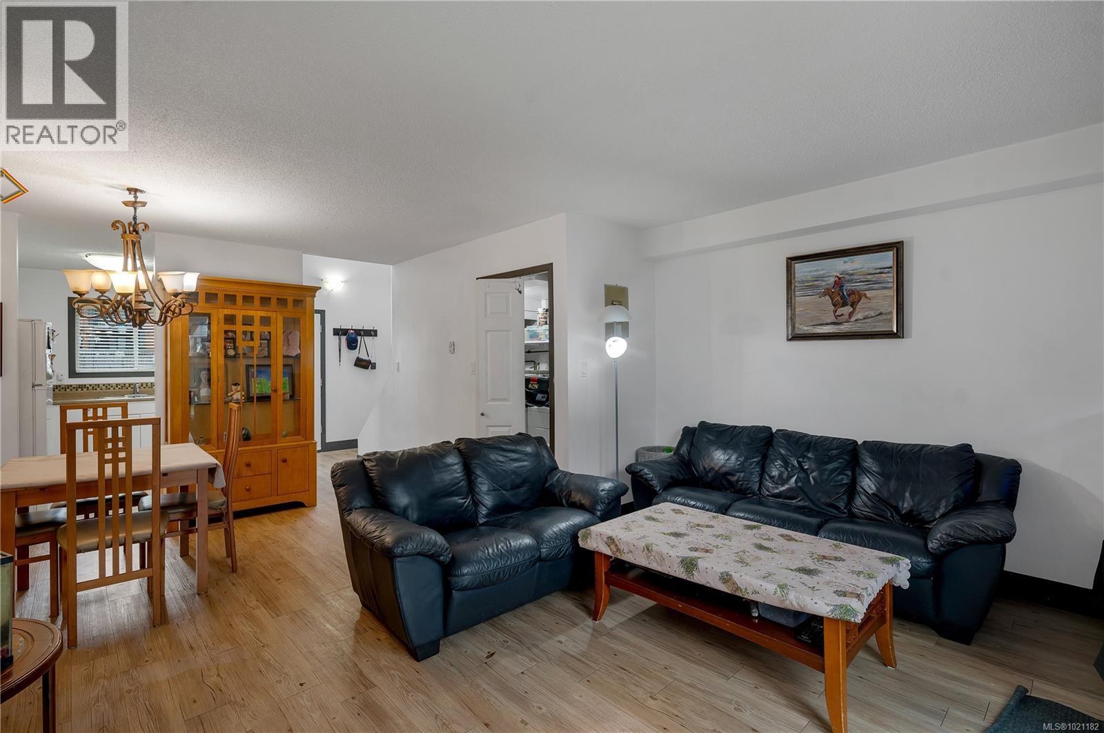 105 824 Island Hwy S, Campbell River