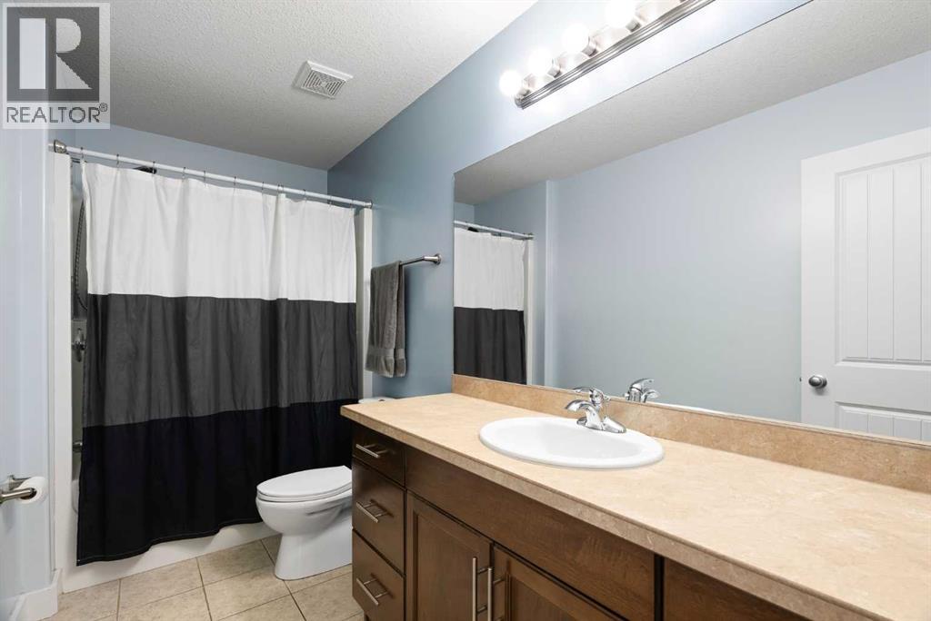 121 Snowy Owl Way, Fort McMurray