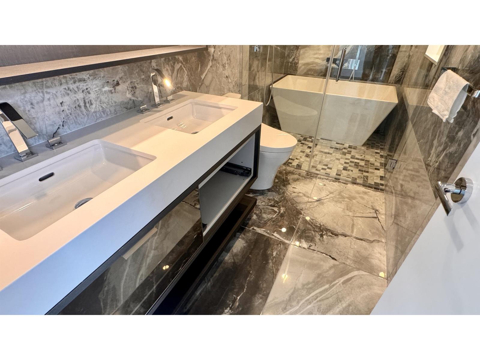 1007 1342 JOHNSTON ROAD, White Rock