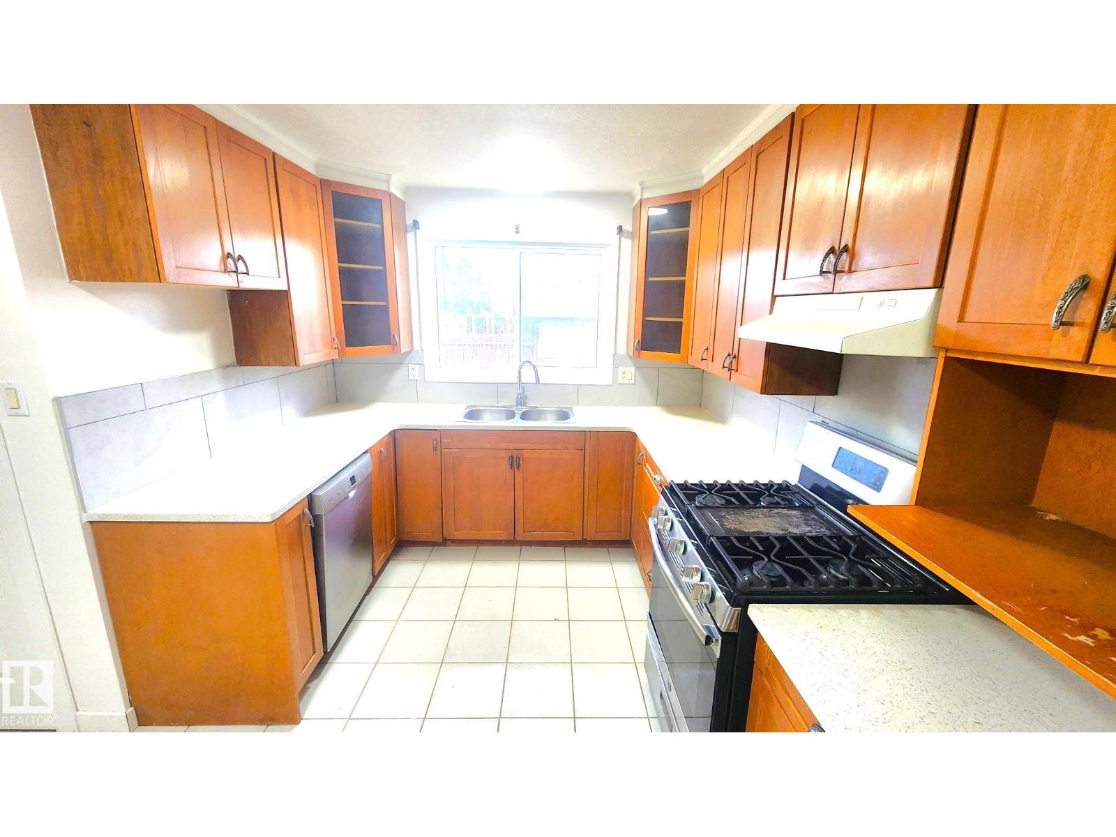 11516 133A AV NW - 24