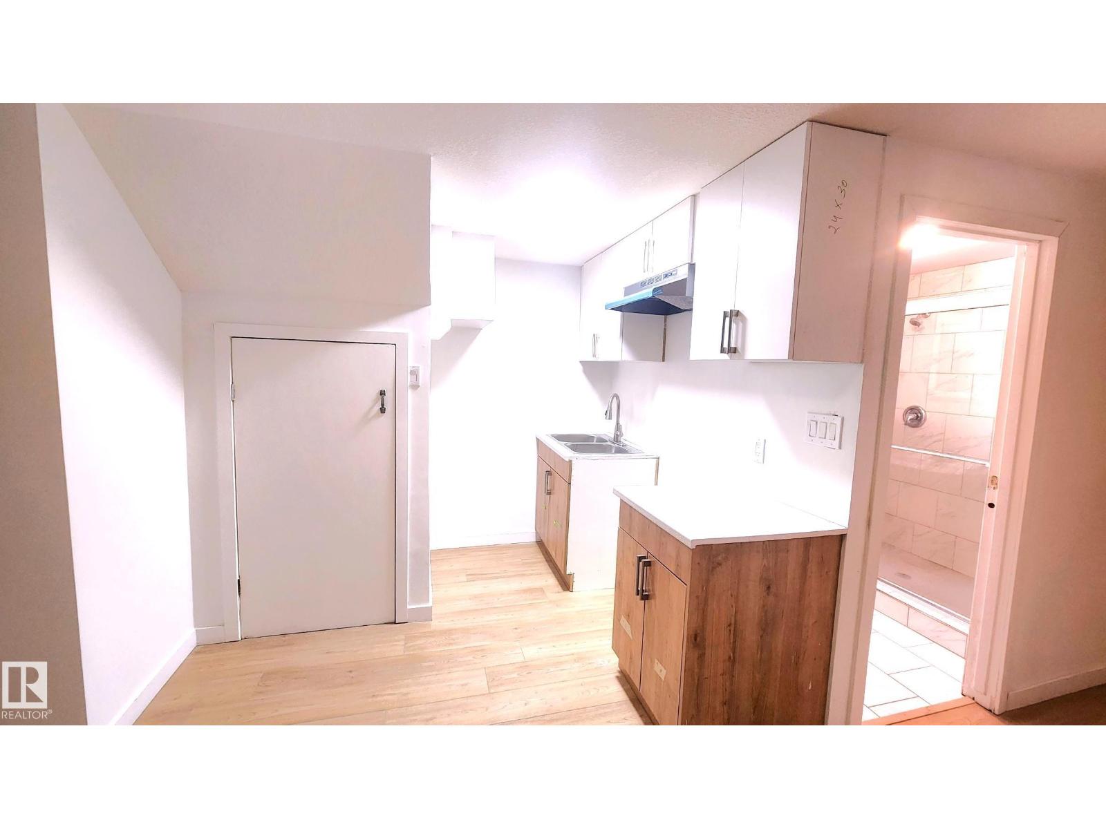 11516 133A AV NW - 7