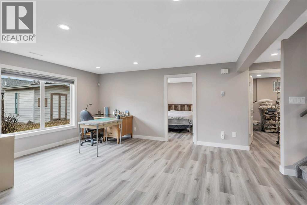 68 Falcon Crescent, Sylvan Lake