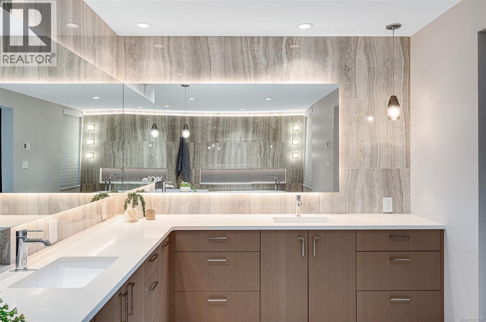  2022 Pebble Drive, Langford