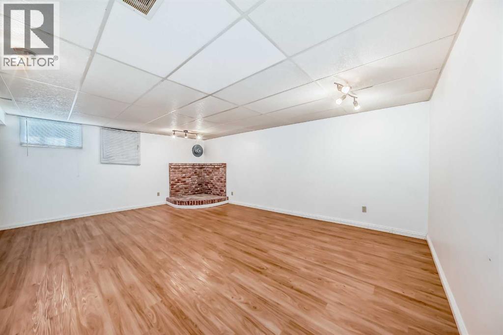 Single Family House Bungalow for Sale in   Street NE Thorncliffe Calgary 