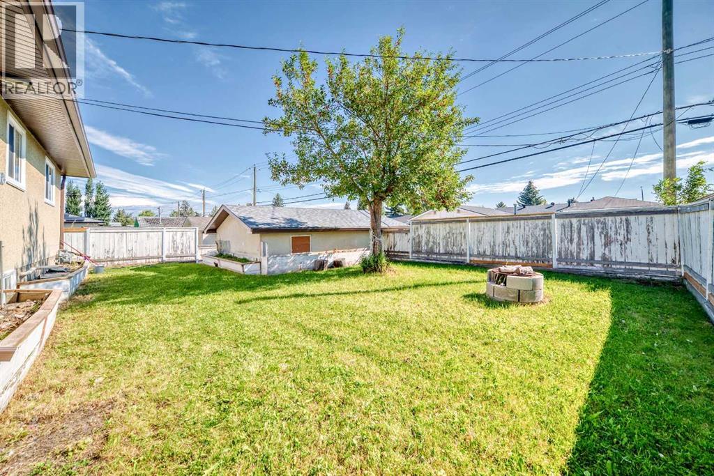 Single Family House Bungalow for Sale in   Street NE Thorncliffe Calgary 