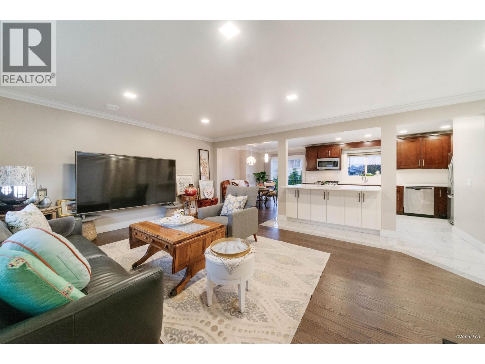 922 SEACREST COURT, Port Moody