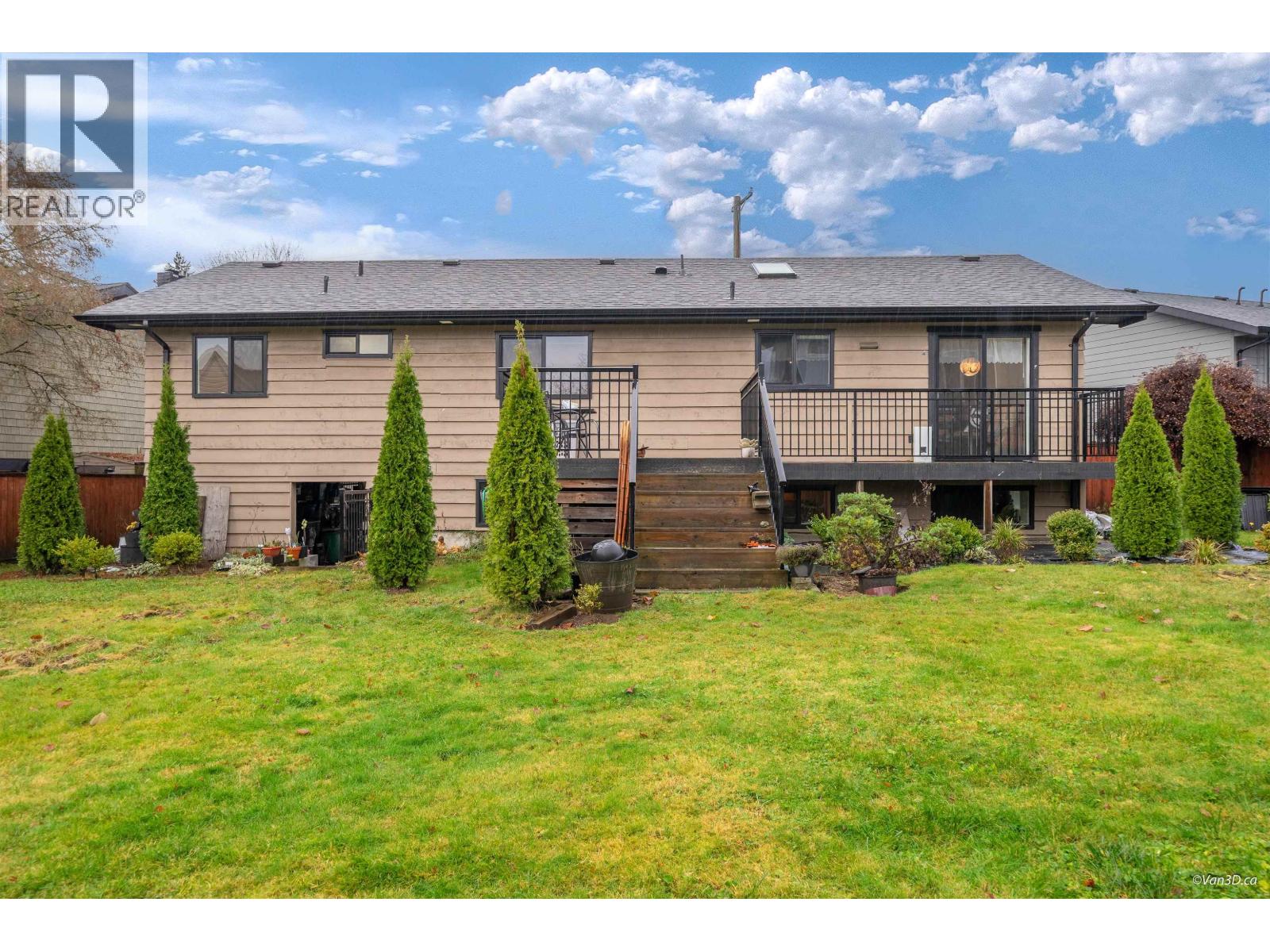 922 SEACREST COURT, Port Moody