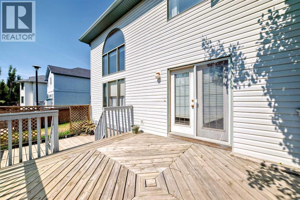 Single Family House for Sale in  Sierra Nevada Green SW Signal Hill Calgary 