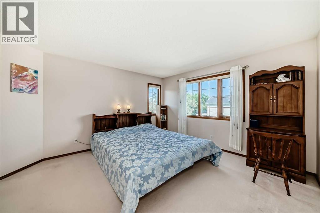 Single Family House for Sale in  Sierra Nevada Green SW Signal Hill Calgary 