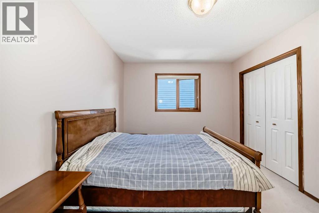 Single Family House for Sale in  Sierra Nevada Green SW Signal Hill Calgary 