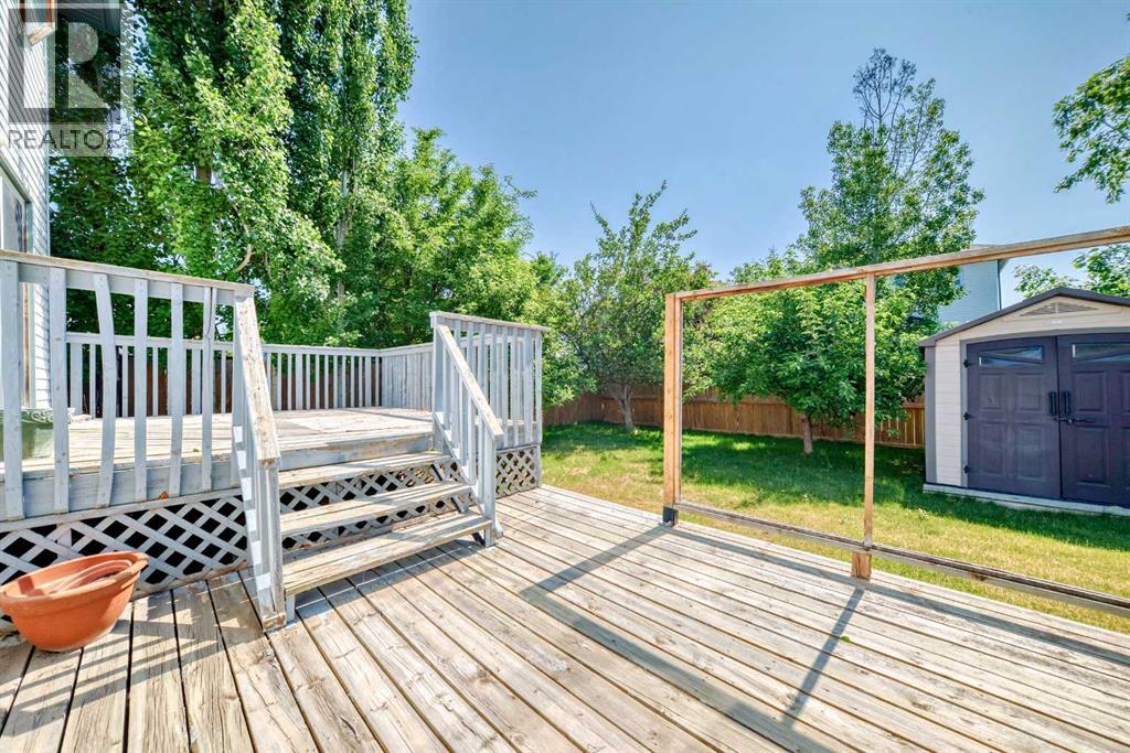 Single Family House for Sale in  Sierra Nevada Green SW Signal Hill Calgary 