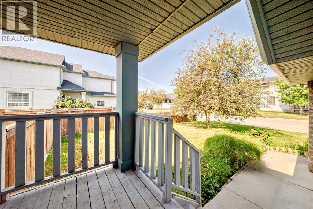 Single Family House for Sale in  Sierra Nevada Green SW Signal Hill Calgary 