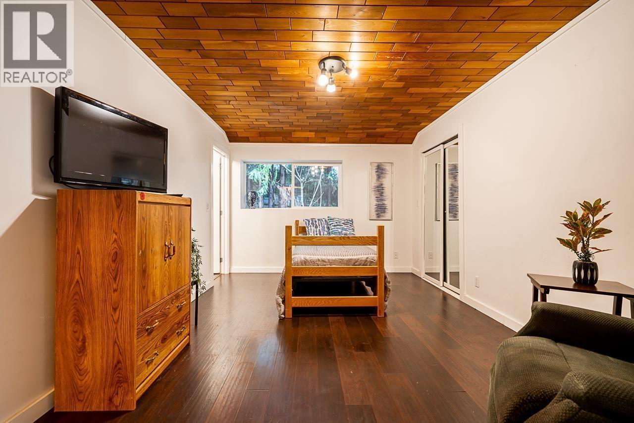 25745 LOUGHEED HIGHWAY, Maple Ridge