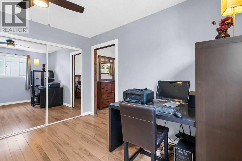 Single Family House Bi-level for Sale in  Rundleson Way NE Rundle Calgary 