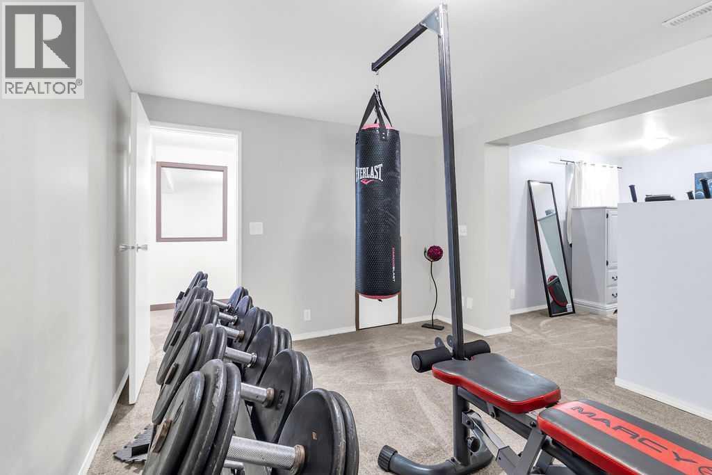 Single Family House Bi-level for Sale in  Rundleson Way NE Rundle Calgary 