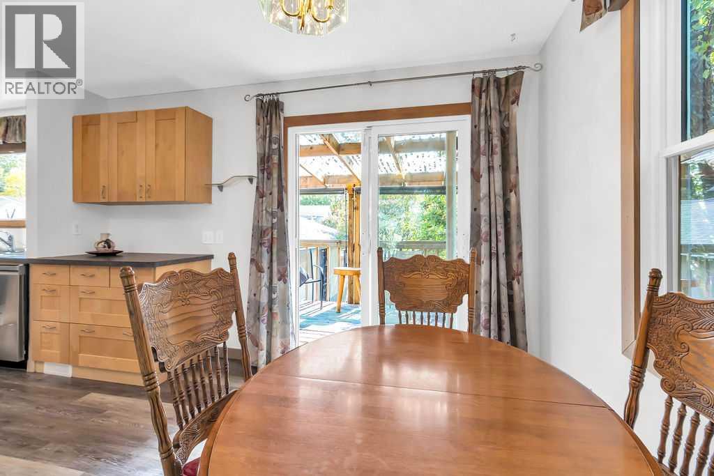 Single Family House Bi-level for Sale in  Rundleson Way NE Rundle Calgary 