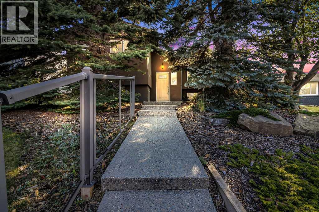 Single Family House Bi-level for Sale in  Rundleson Way NE Rundle Calgary 