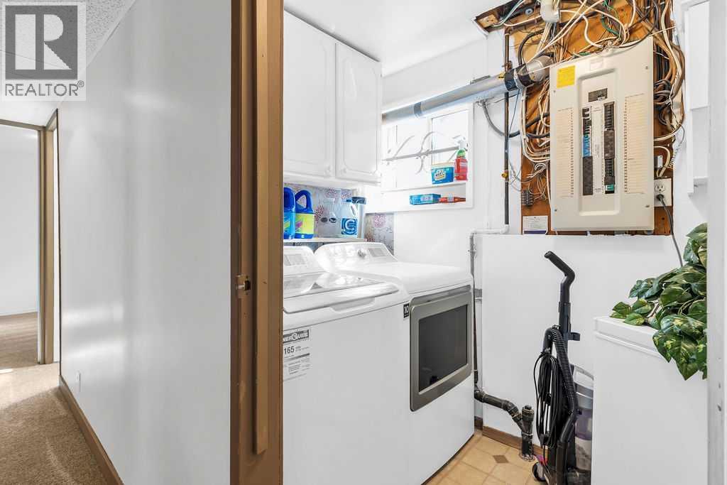 Single Family House Bi-level for Sale in  Rundleson Way NE Rundle Calgary 