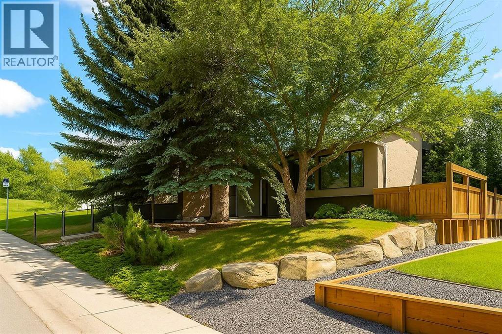 Single Family House Bi-level for Sale in  Rundleson Way NE Rundle Calgary 