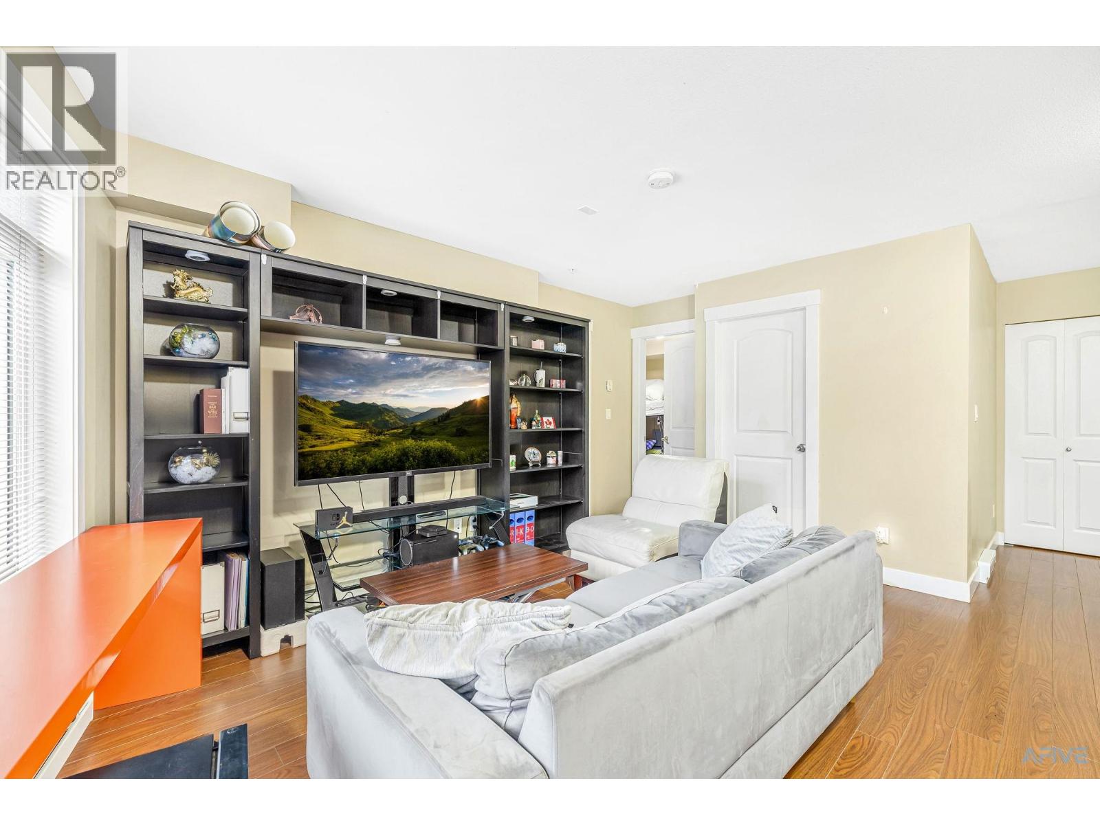 11 7428 14TH AVENUE, Burnaby