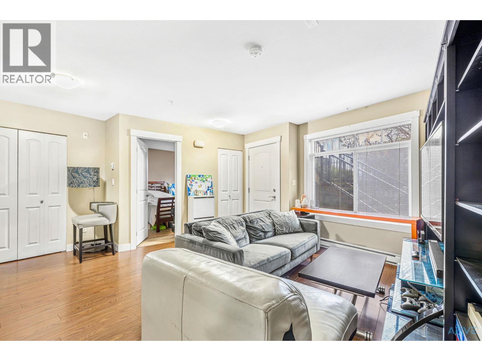 11 7428 14TH AVENUE, Burnaby