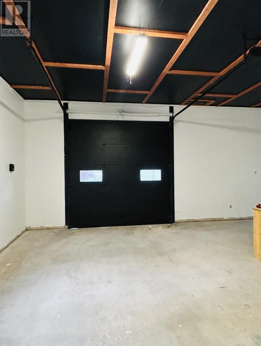 Property 20 of 39 of 4168 HIGHWAY 1