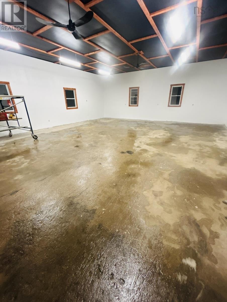 Property 33 of 39 of 4168 HIGHWAY 1