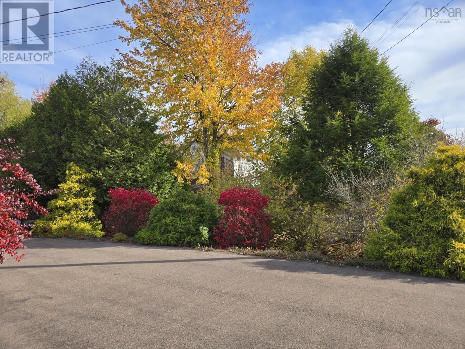 Property 33 of 35 of 40 Silverwood Dr.