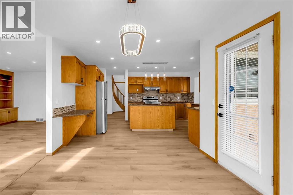 Single Family House for Sale in  Coral Shores Bay NE Coral Springs Calgary 