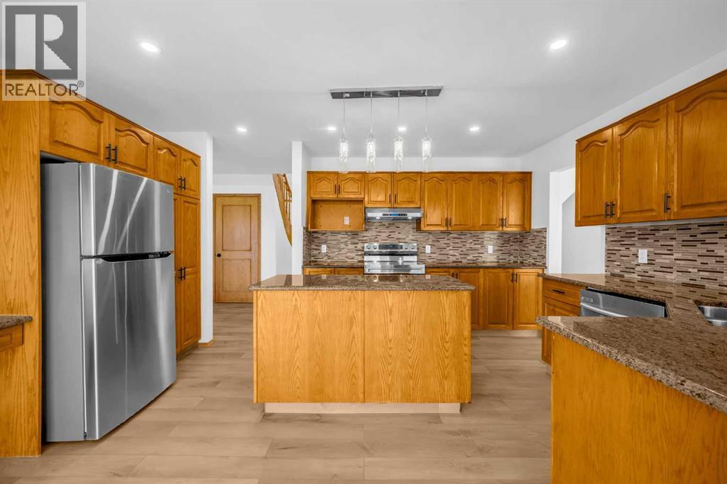 Single Family House for Sale in  Coral Shores Bay NE Coral Springs Calgary 