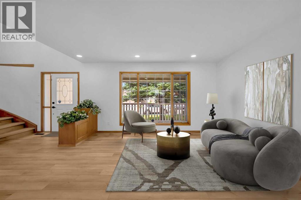 Single Family House for Sale in  Coral Shores Bay NE Coral Springs Calgary 