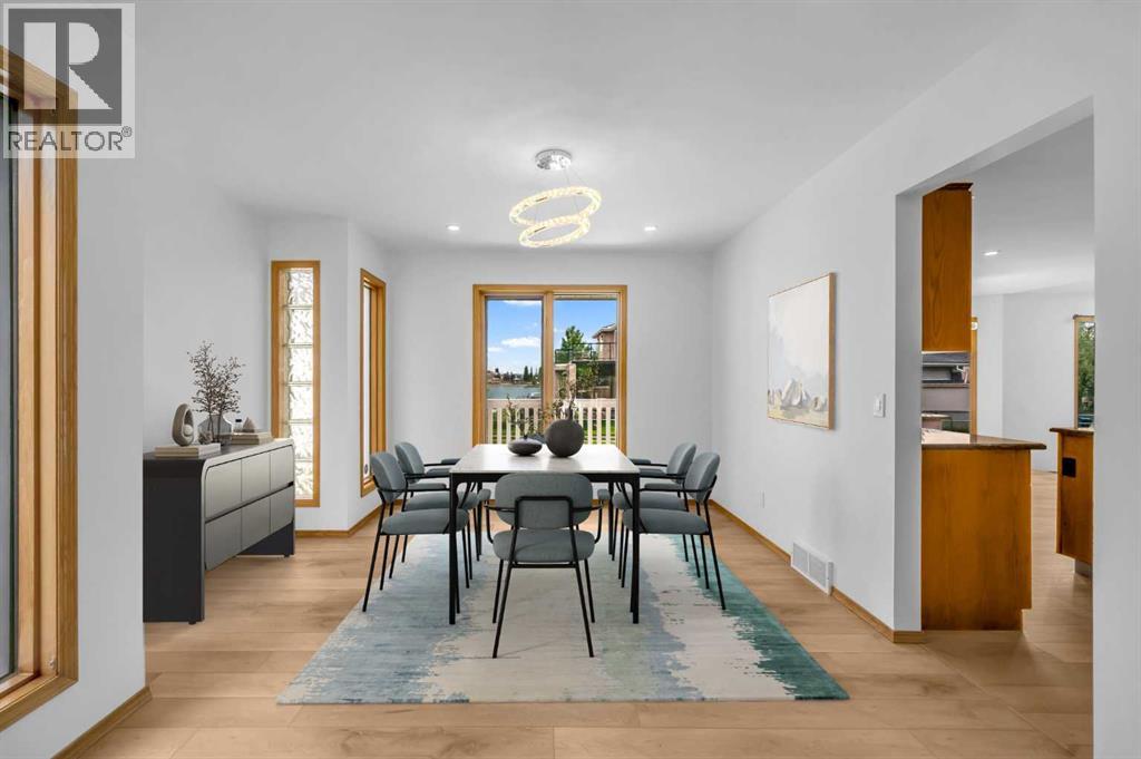 Single Family House for Sale in  Coral Shores Bay NE Coral Springs Calgary 