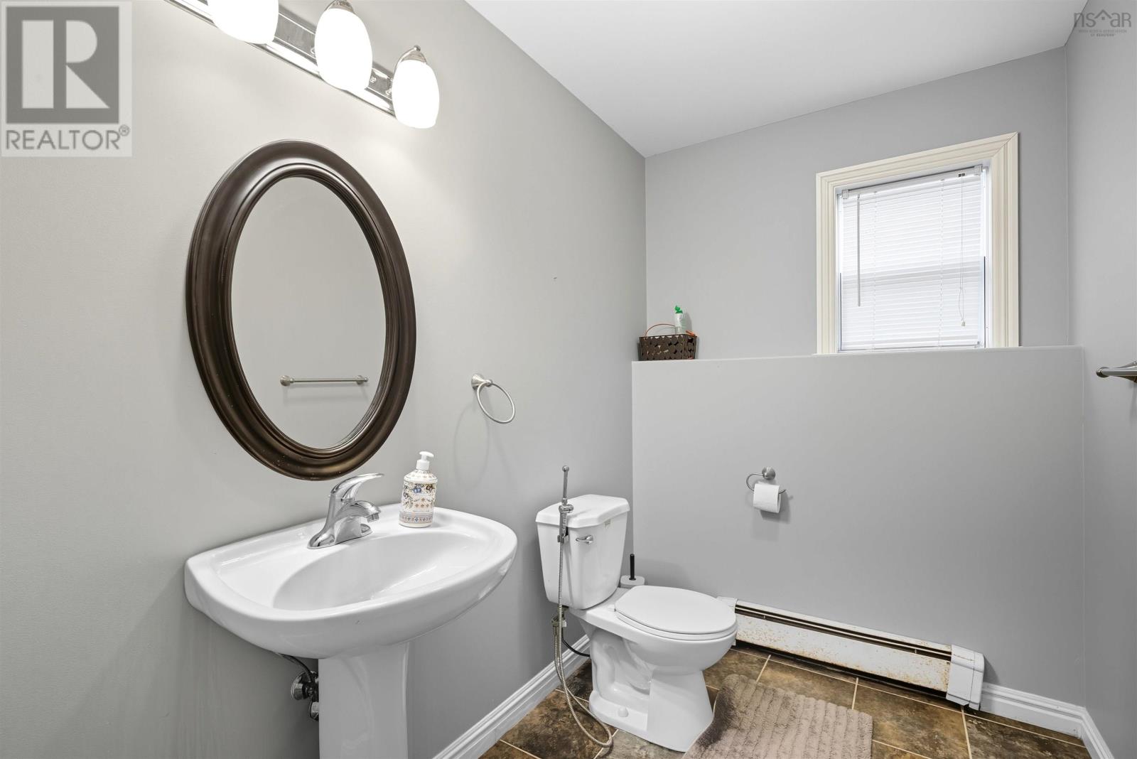 Property 36 of 49 of 7 Fathom Court