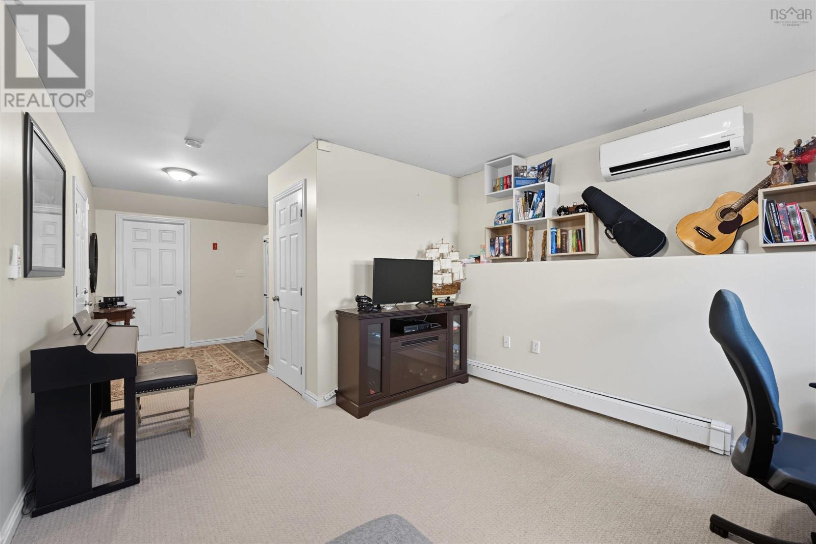 Property 35 of 49 of 7 Fathom Court