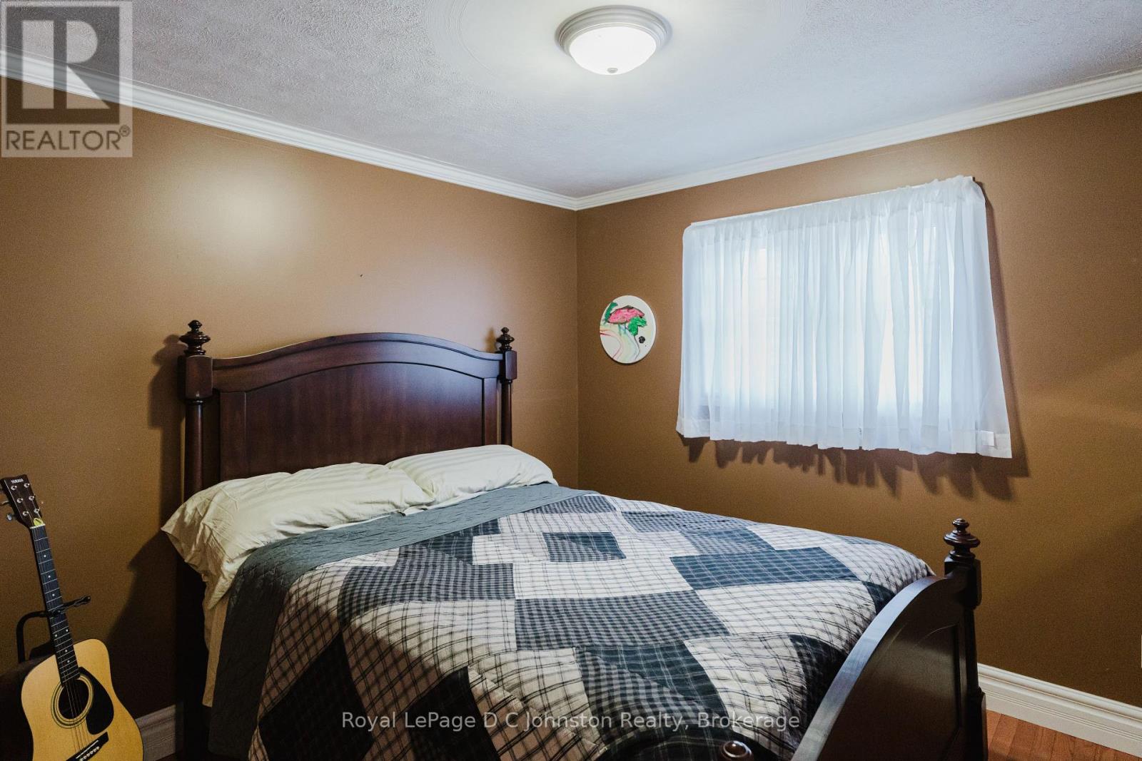 496 SPENCE STREET - 22