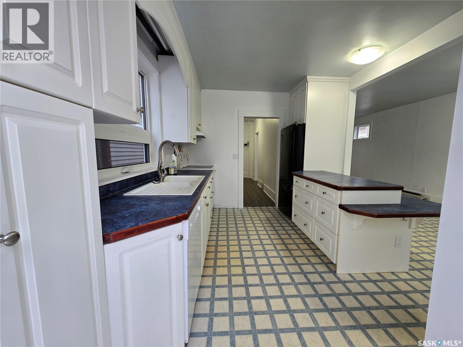 Single Family House 2 Level for Sale in  G AVENUE N Saskatoon 