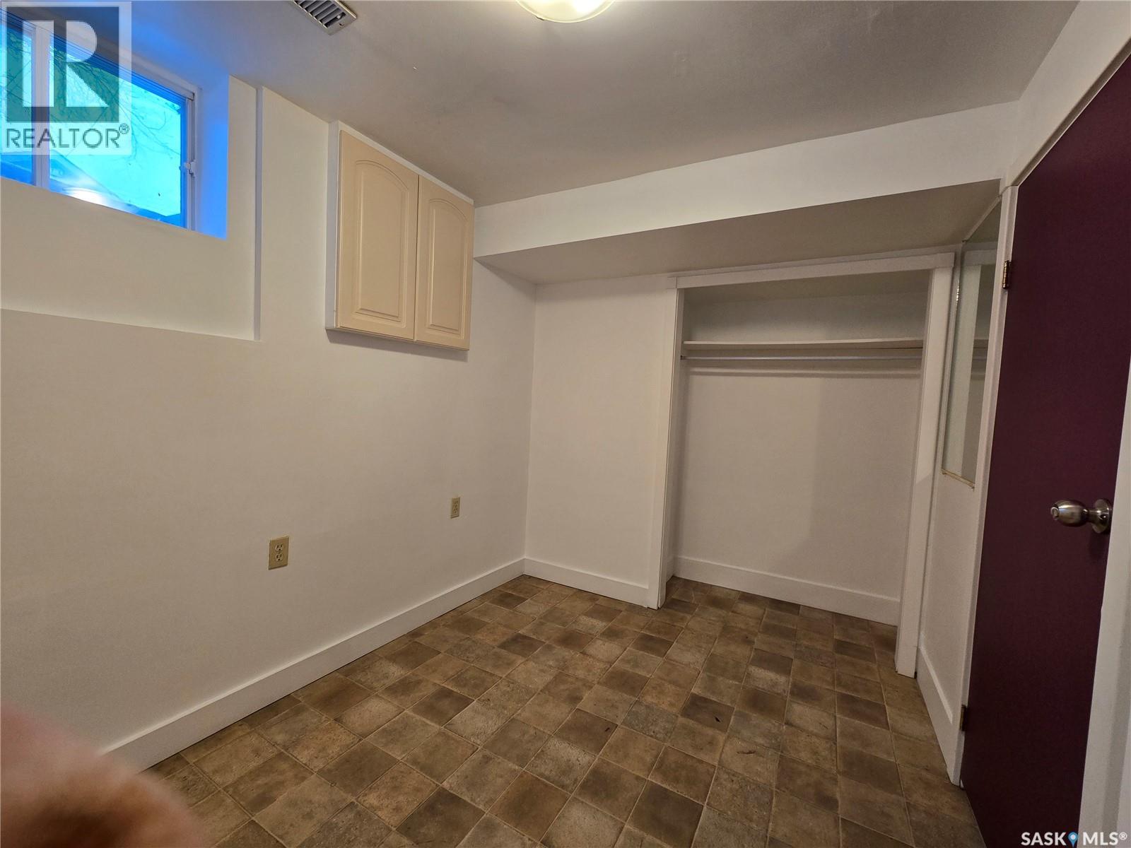 Single Family House 2 Level for Sale in  G AVENUE N Saskatoon 