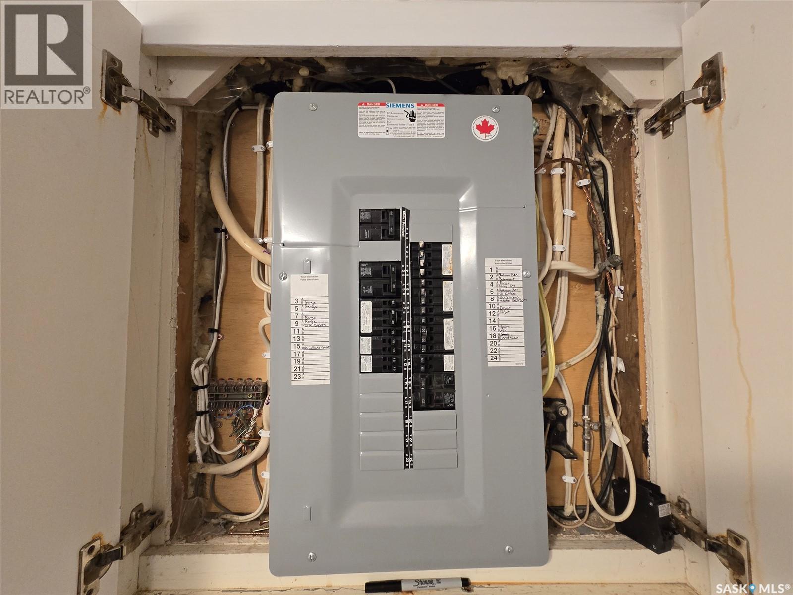 Single Family House 2 Level for Sale in  G AVENUE N Saskatoon 