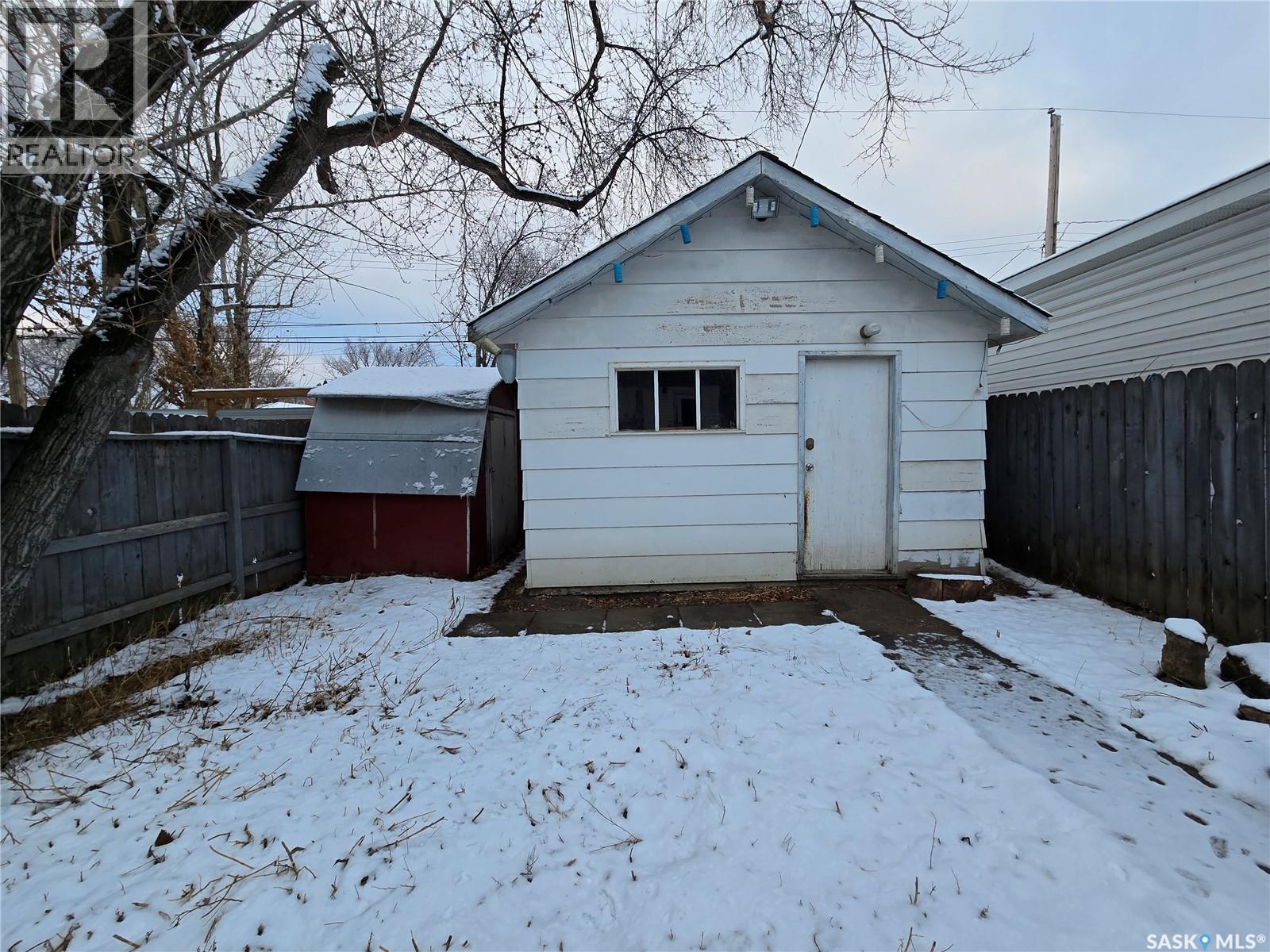 Single Family House 2 Level for Sale in  G AVENUE N Saskatoon 