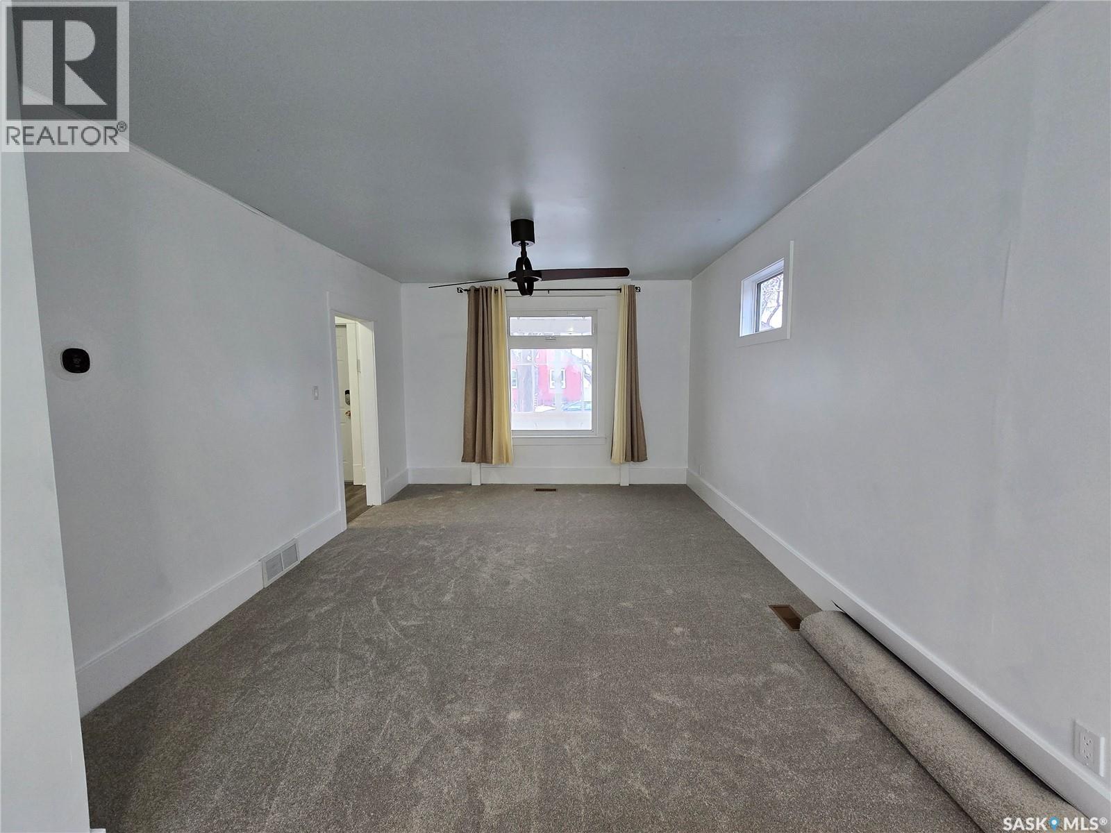 Single Family House 2 Level for Sale in  G AVENUE N Saskatoon 