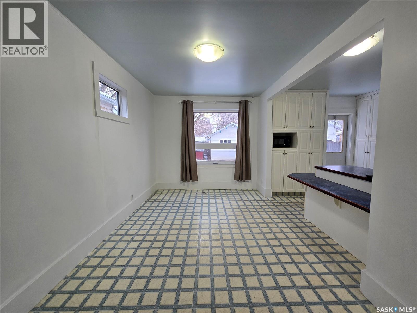 Single Family House 2 Level for Sale in  G AVENUE N Saskatoon 