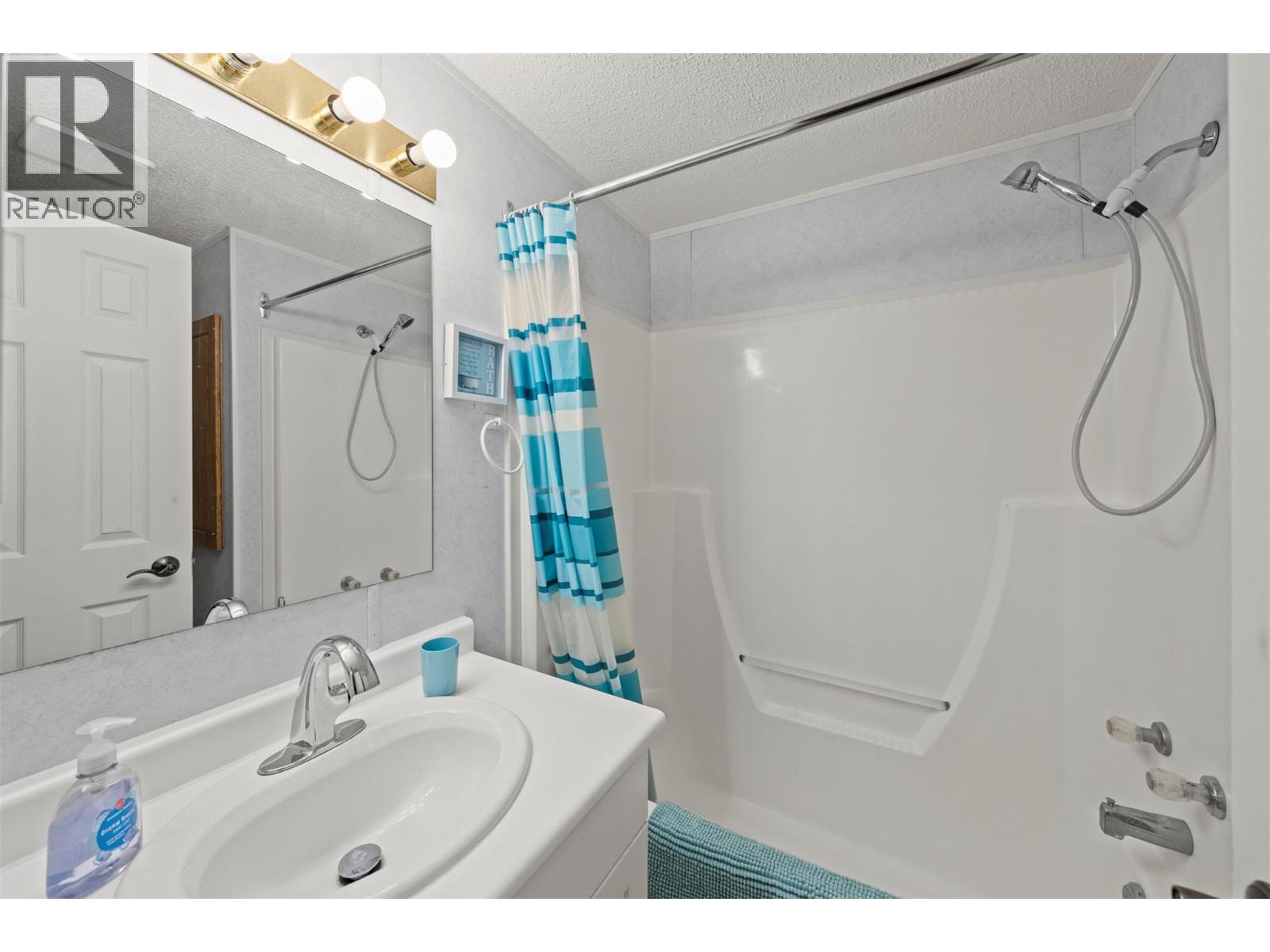 5901 MAIN Street Unit# 57, Osoyoos