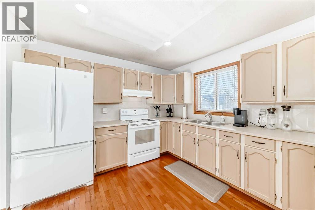 24 West Kerfoot Place, Cochrane