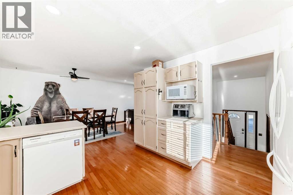 24 West Kerfoot Place, Cochrane