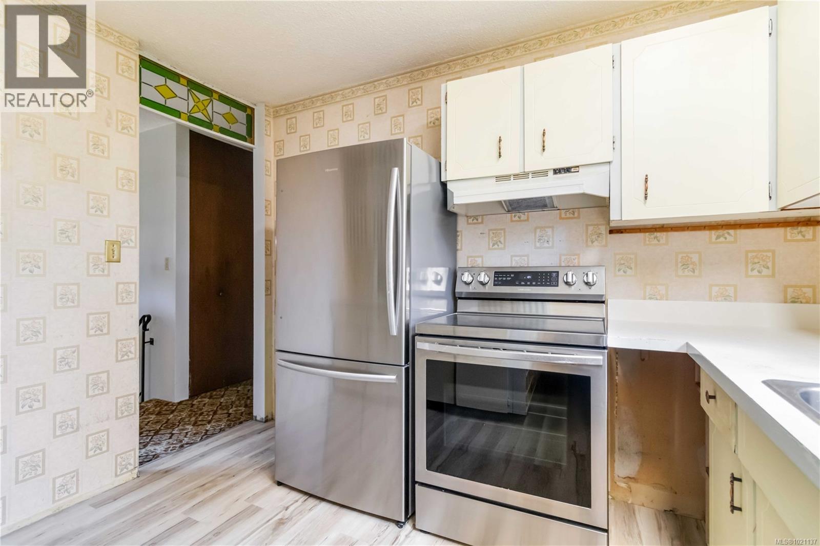 95 Marler Dr, View Royal