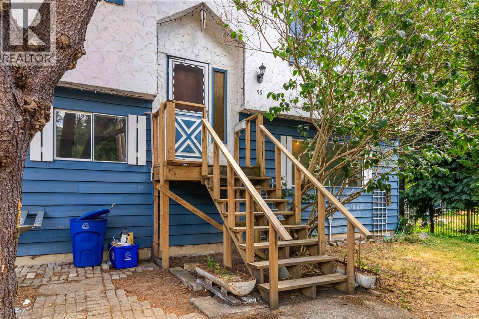 95 Marler Dr, View Royal