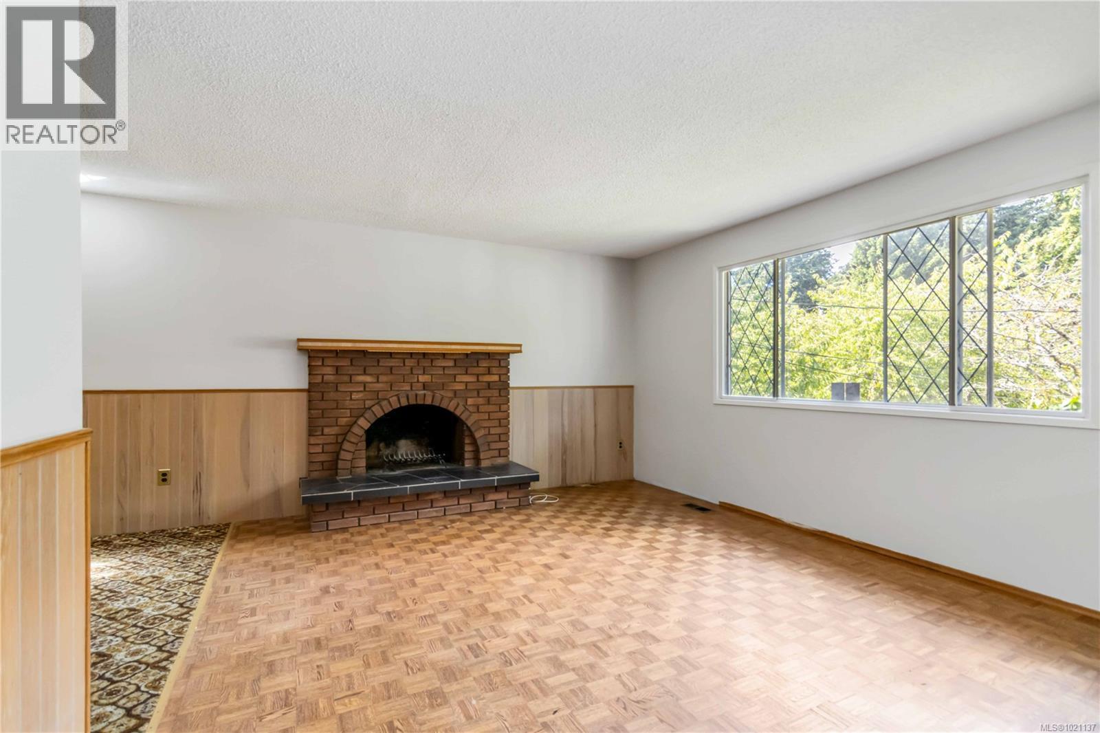 95 Marler Dr, View Royal