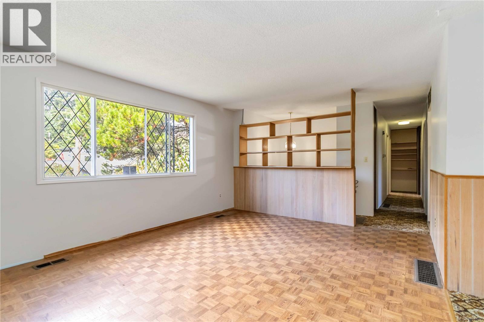 95 Marler Dr, View Royal