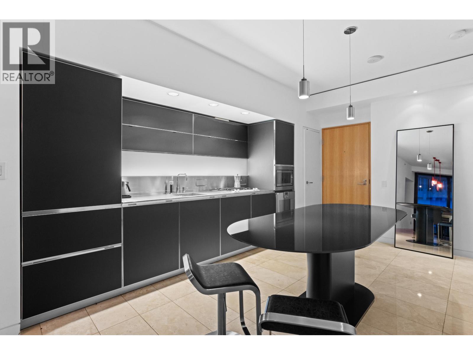 1807 838 W HASTINGS STREET, Vancouver