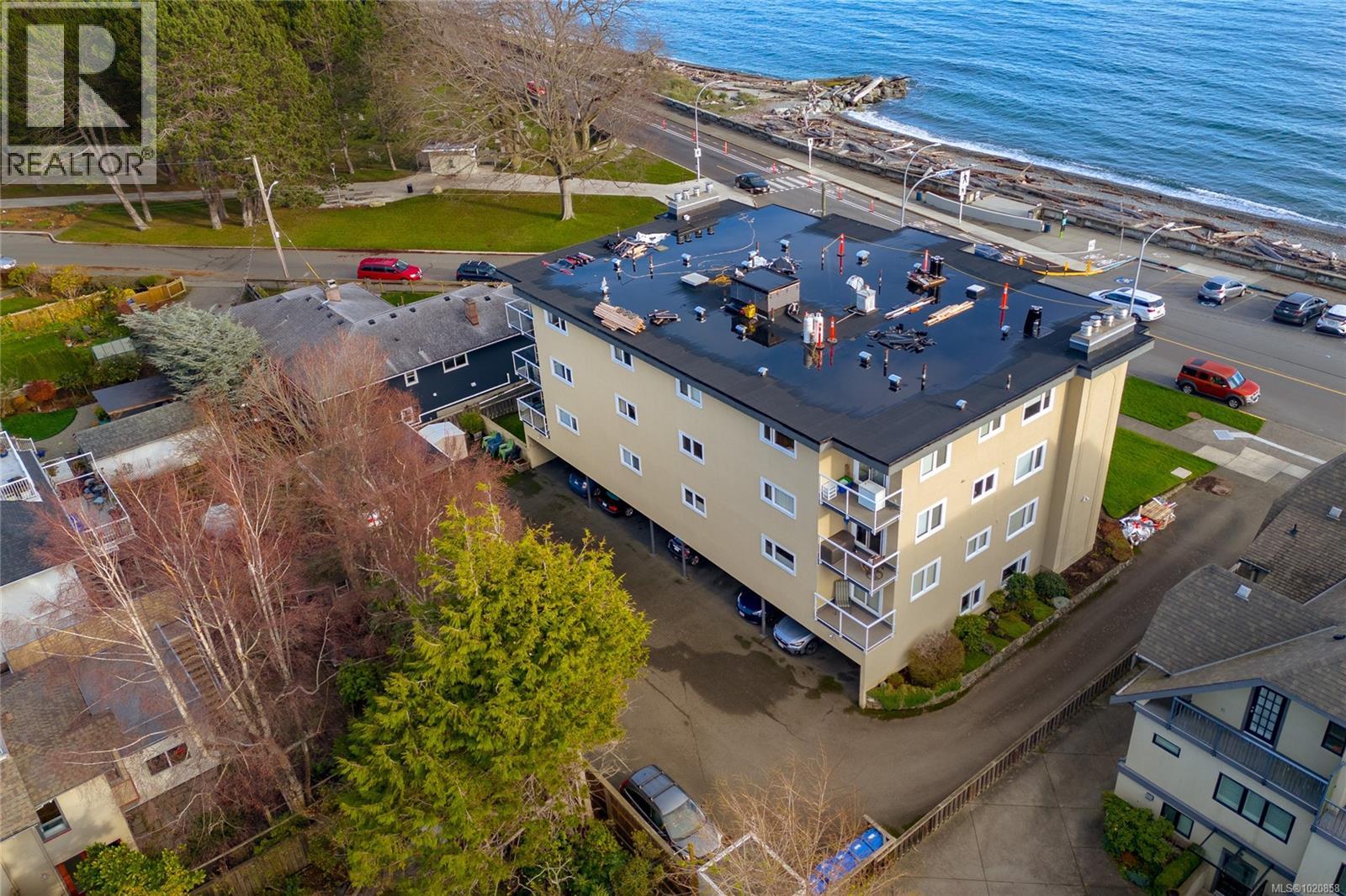 101 1540 Dallas Road, Victoria